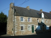 Gendarmerie, 9 et 7 rue des Clouyères (Sens-de-Bretagne)