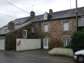 Maison, 30 rue Saint Nicolas (Sens-de-Bretagne)