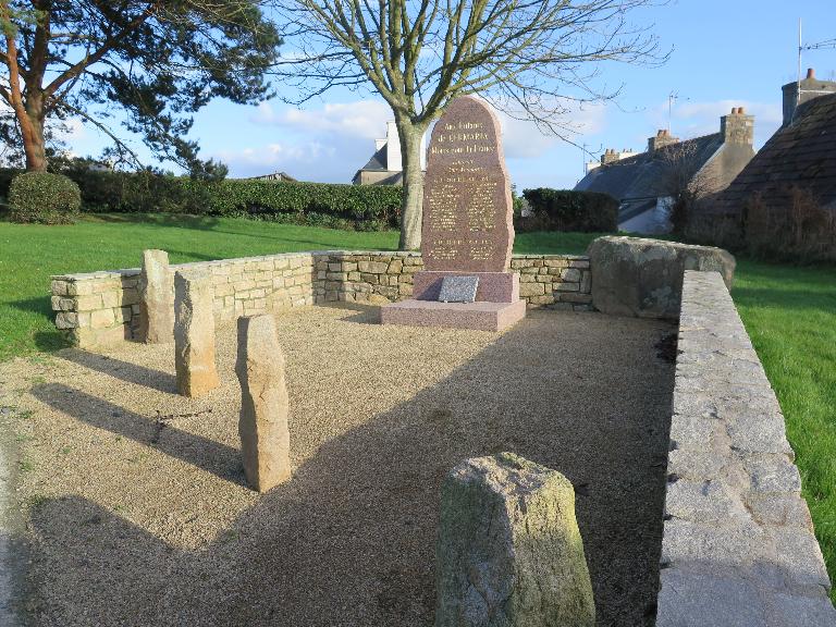 Monuments aux morts de Kermaria-Sulard
