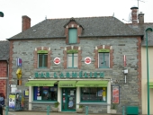 Maison à boutique, rue de Rennes (Saint-Armel)
