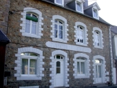 Hôtel de voyageurs, 27 rue du Général-de-Gaulle, Sainte-Anne (Trégastel)