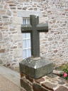 Croix de cimetière, place Arthur Regnault (Saint-Père-Marc-en-Poulet)