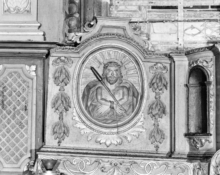 Ensemble de deux bas-relief : Christ souffrant, Vierge de douleur, église paroissiale Sainte-Édiltrude (Tréflez)