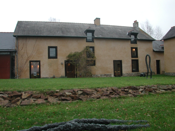 Ancienne ferme, actuellement agence d'architecture, les Carreaux (La Mézière)
