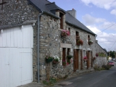 Maison 12, Montbran (Pléboulle)