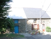 Alignement de maisons, Rangoulas (La Chapelle-de-Brain)