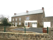 Architecture artisanale, industrielle ou commerciale sur la commune de Trimer