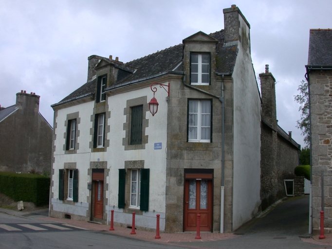Maison, 2 rue des Fontaines (Pluméliau fusionnée en Pluméliau-Bieuzy en 2019)