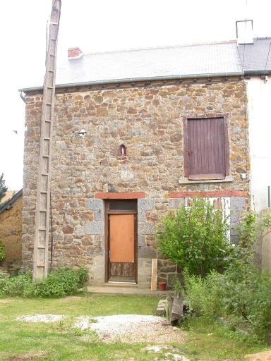 Maison, la Roche (Saint-Thual)