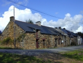 Alignement de six maisons, la Gruche (Renac)