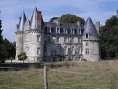 Château fort puis château, le Crévy (La Chapelle-Caro fusionnée en Val d'Oust en 2016)