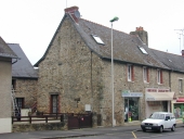 Maison, 32 rue de Fougères (Liffré)