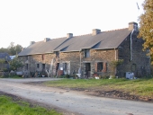 Alignement de trois maisons, la Guillardais (Renac)