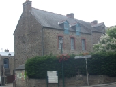 Maison, 2 rue Jacques Cartier (La Ville-ès-Nonais)