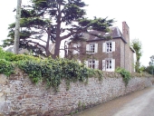 Maison de villégiature dite villa [L, (?) ] isloyette, 1 rue Robert Surcouf ; rue de la Vallée Porcon (Cancale)