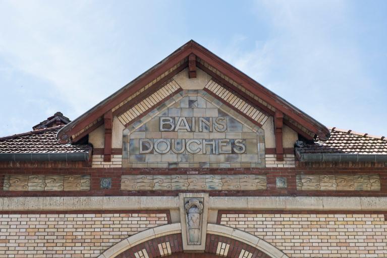 Piscine et bains publics Saint-Georges, rue Gambetta (Rennes)