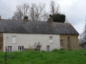 Alignement de maisons, l'Angle (Miniac-Morvan)