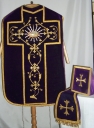 Ornement violet 2 : chasuble, étole, bourse de corporal, manipule, voile de calice