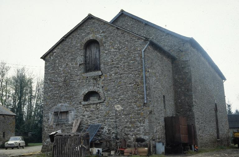 Ferme de la Porte au château de Largentaye (Saint-Lormel)