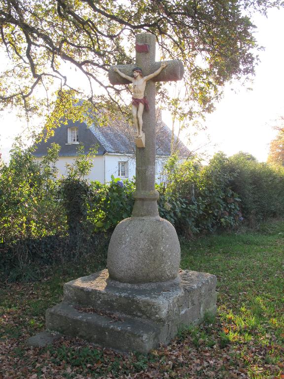 Croix monumentale, Le Pou (Lignol)