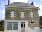 Maison à boutique, route de La Guerche-de-Bretagne (chelun)