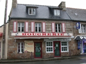 Maison, place de l'Eglise (Trébeurden)