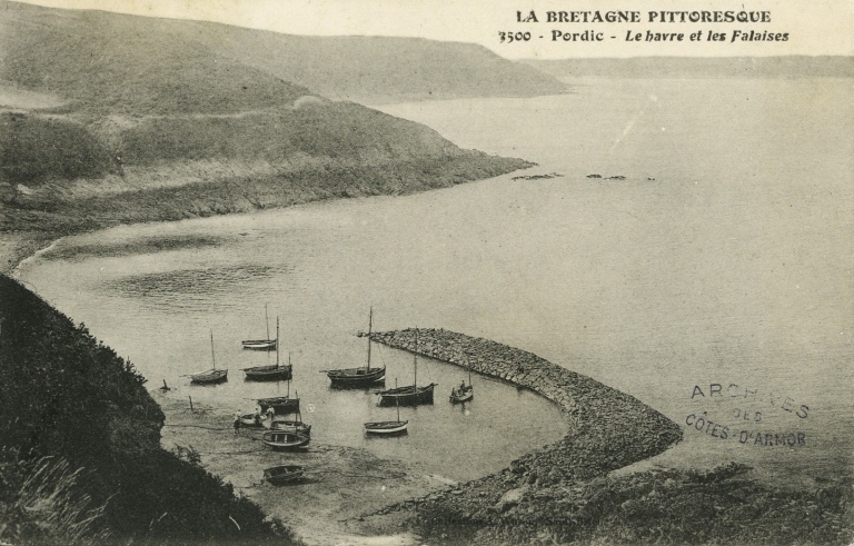 Port : Havre de Pordic, appelé le 'Petite-Havre' (Pordic)
