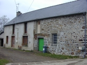 Alignement de deux maisons, la Rivière (Montreuil-sur-Ille)