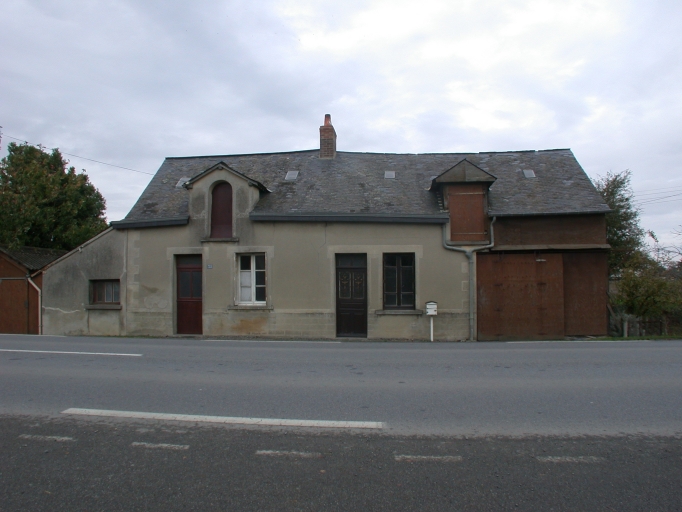 4ème maison, la Croix de la Barre (Rannée)