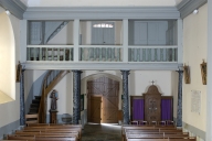 Tribune et garde-corps