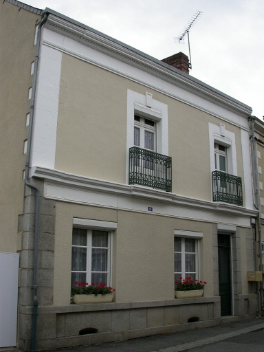 Maison, 10 rue du Chartre (La Guerche-de-Bretagne)