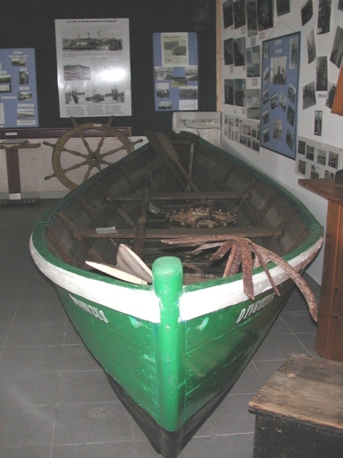 Bateau de pêche aux lignes : doris