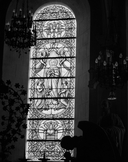 Verrières (3) (maîtresse-vitre, verrière à personnages) : Assomption, Annonciation, Visitation (baies 0 à 2), église paroissiale Saint-Ouen (La Chapelle-Erbrée)