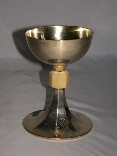 Calice et patène 2 dans leur boîte