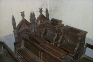 Ensemble de 2 stalles avec leur prie-Dieu