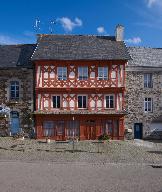 Maison, 8 place du Martray (La Roche-Derrien fusionnée en La Roche-Jaudy en 2019)