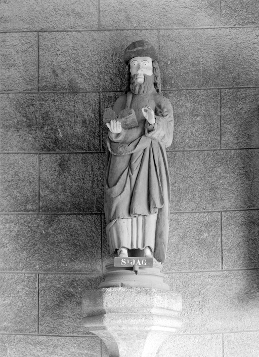 Statue (petite nature, d'applique) : saint Jacques