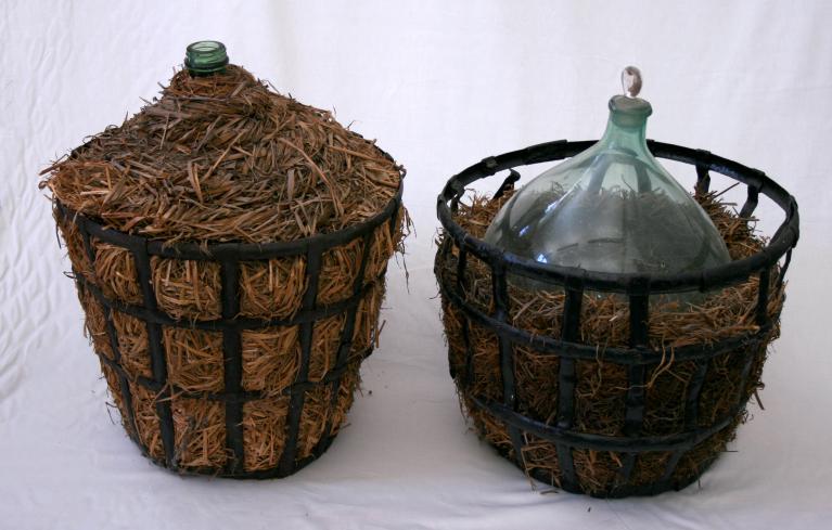 Présentation de la collection d'instruments scientifiques du lycée Émile Zola, Avenue Jean Janvier (Rennes)