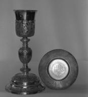 Calice, patène (1), église paroissiale Saint-Ouen (La Chapelle-Erbrée)