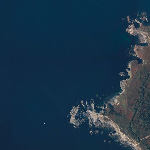 Ensemble fortifié : batteries et casernes, année "1848" de l'îlot des Capucins (Roscanvel)