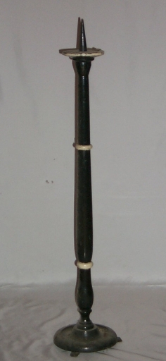 Ensemble de 4 chandeliers funéraires