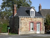 Maison, les Trois Chemins (Availles-sur-Seiche)