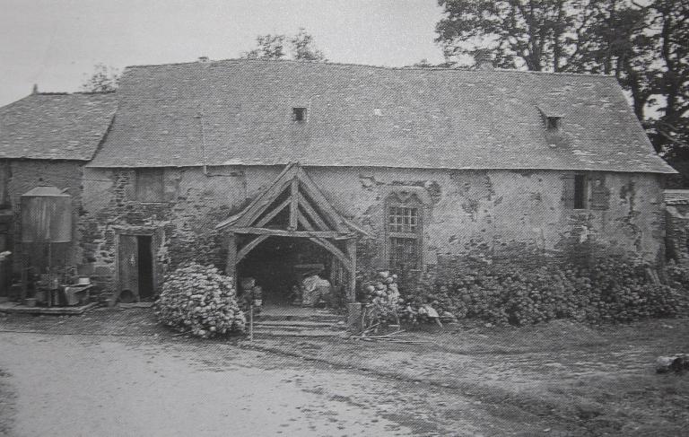 Charpente du manoir du Boberil (L'Hermitage)