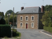 Maison, 2 rue des Planchettes (Bais)