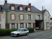 Hôtel de voyageurs, 6-7 place de l'église (Pleumeleuc)
