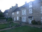 Maison, quai des Lançonniers ; rue du Pertuis Mitaine (Saint-Suliac)