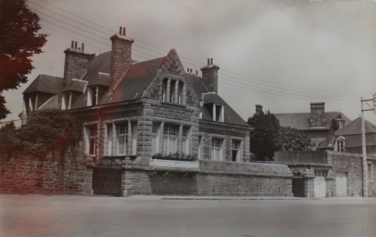Front de port : quai Duguay Trouin, quai Ouest, quai Morand et quai Loti (Paimpol)