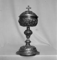 Ciboire (2), église paroissiale Saint-Pierre, Saint-Paul (Neulliac)