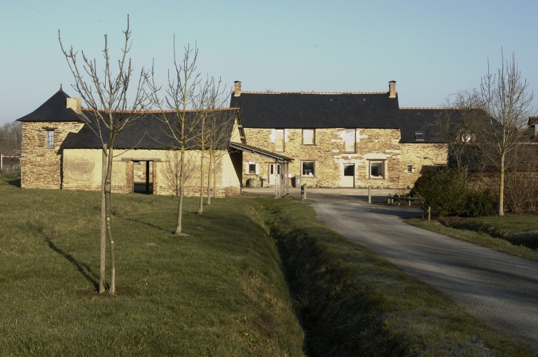 Manoir de Pont Péan puis ferme des Peupliers (Chartres-de-Bretagne)
