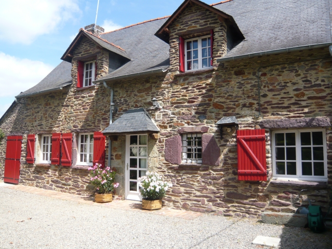 Alignement de maisons, la Guérinais (Bruz)